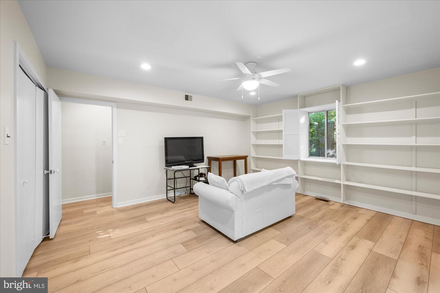 6952 Duncraig Court photo 49