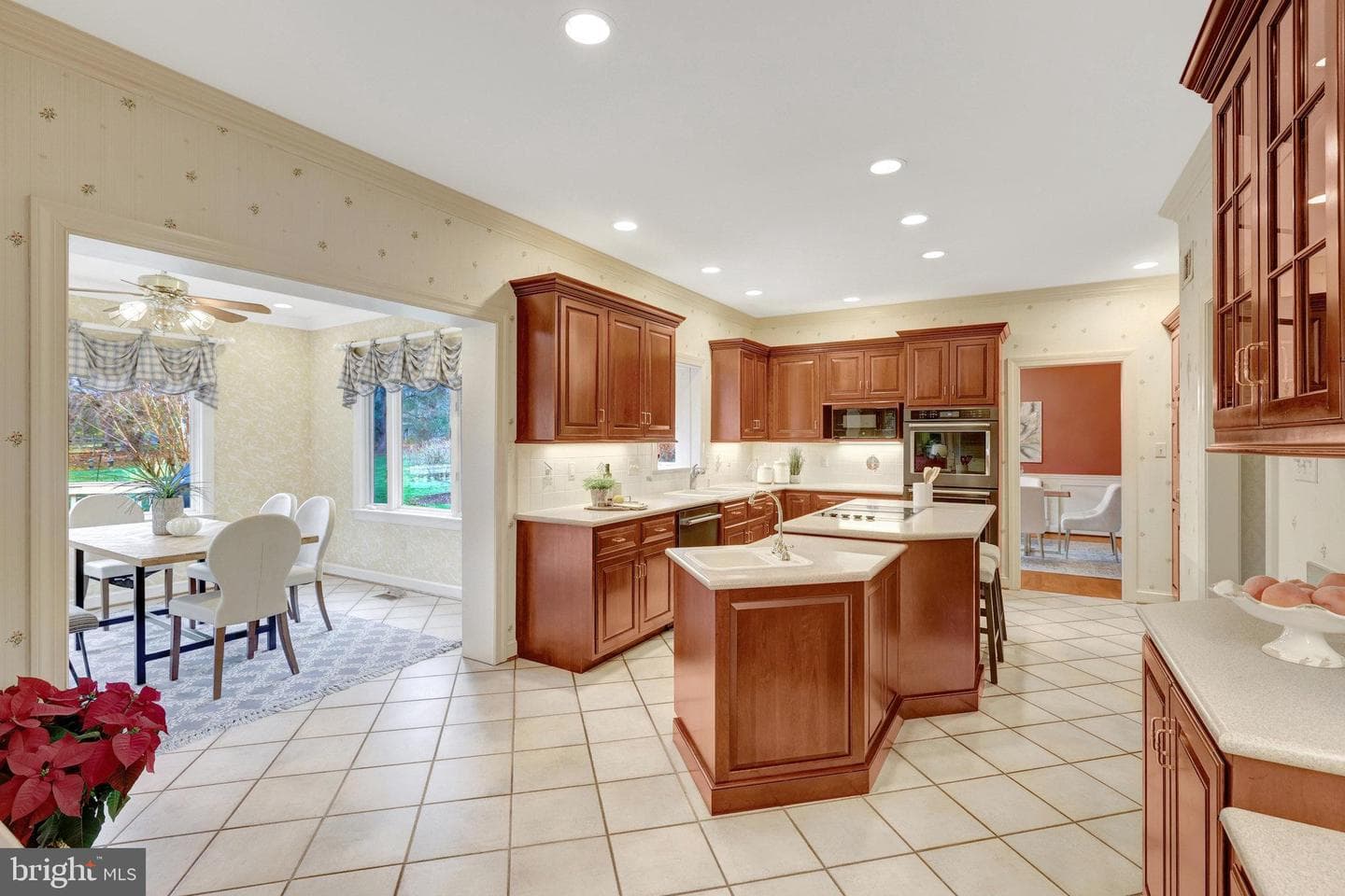 10100 Walker Lake Drive photo 35