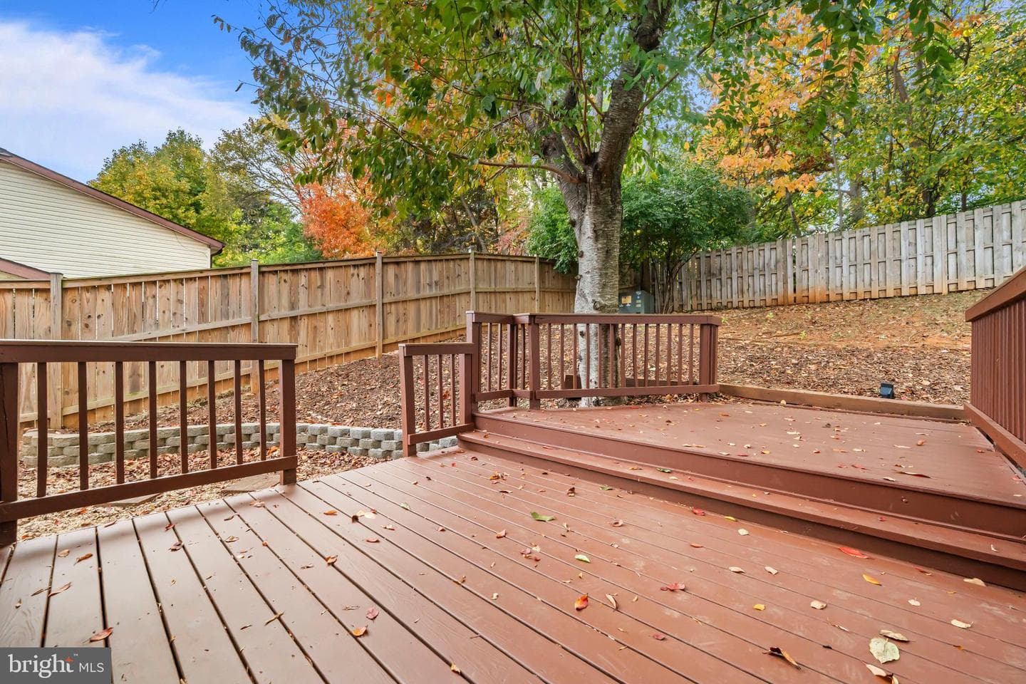909 Ashburn Street photo 37
