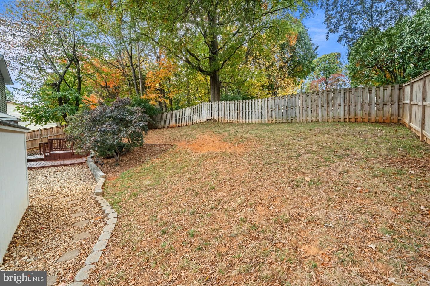 909 Ashburn Street photo 44