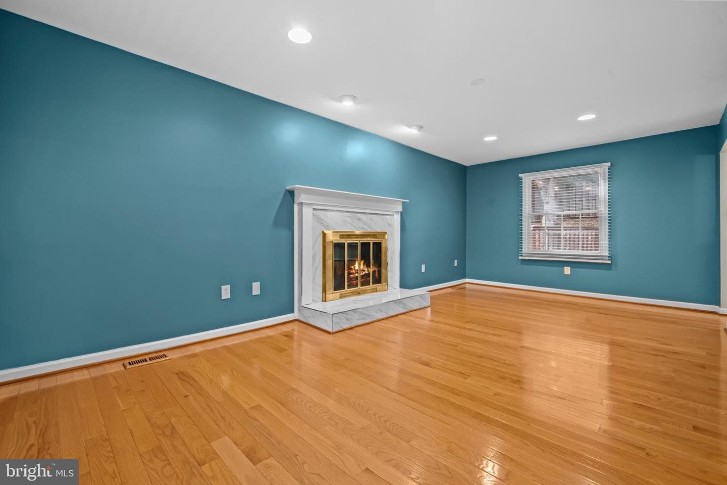 909 Ashburn Street photo 8