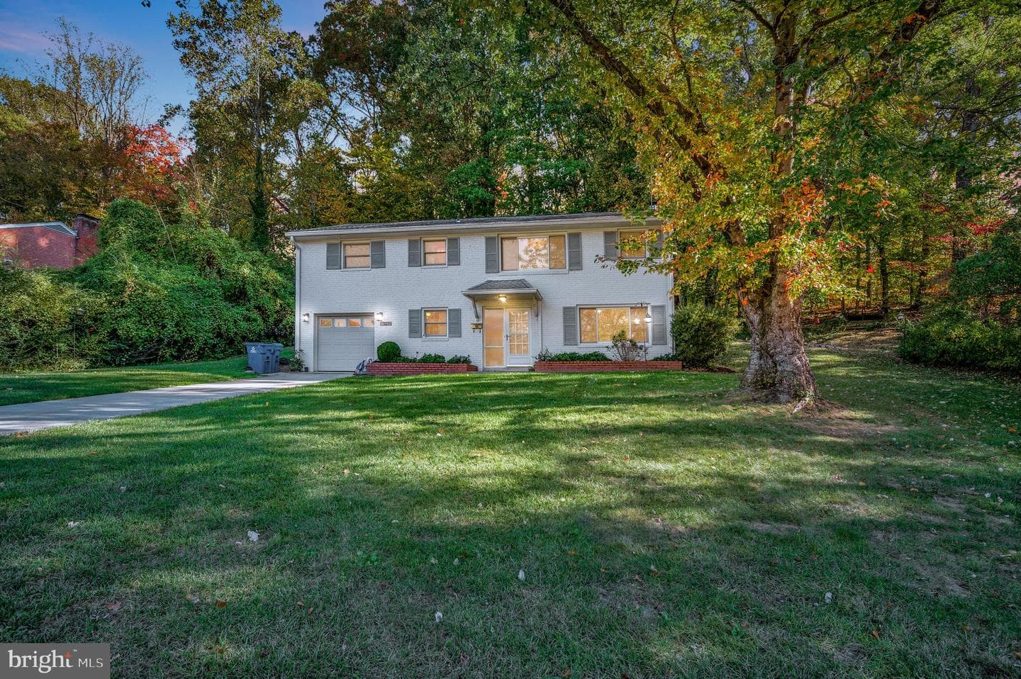 6507 Byron Avenue photo 1