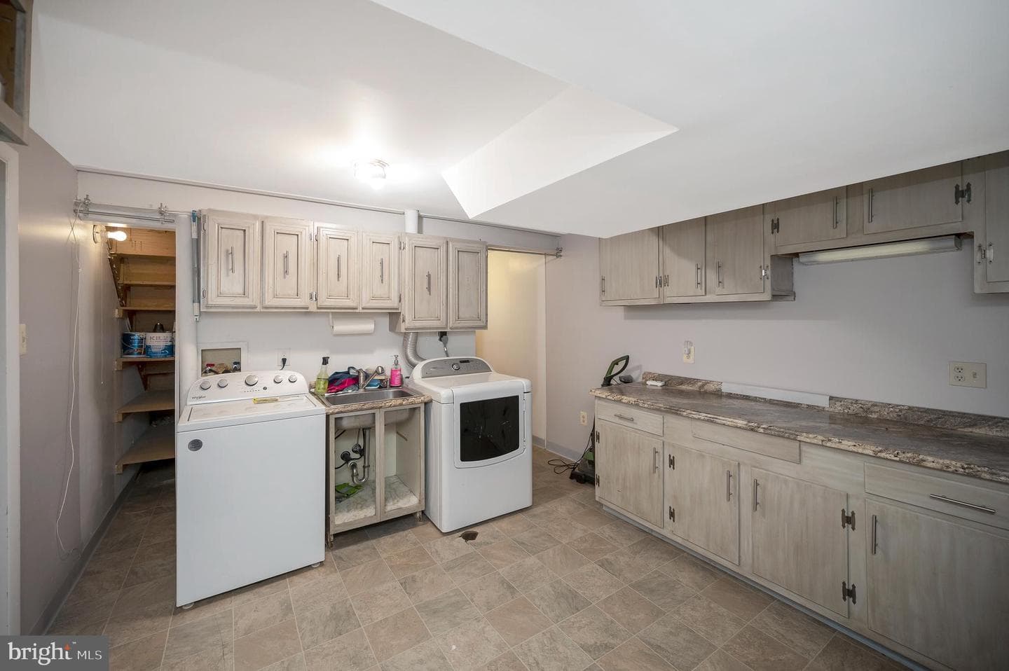 6507 Byron Avenue photo 16