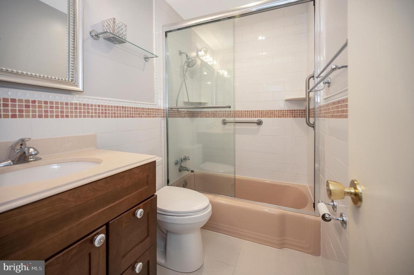6507 Byron Avenue photo 36