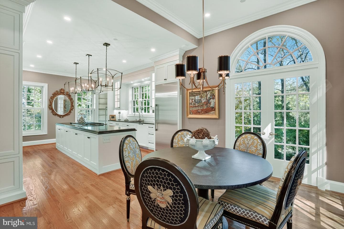 921 Towlston Road photo 3