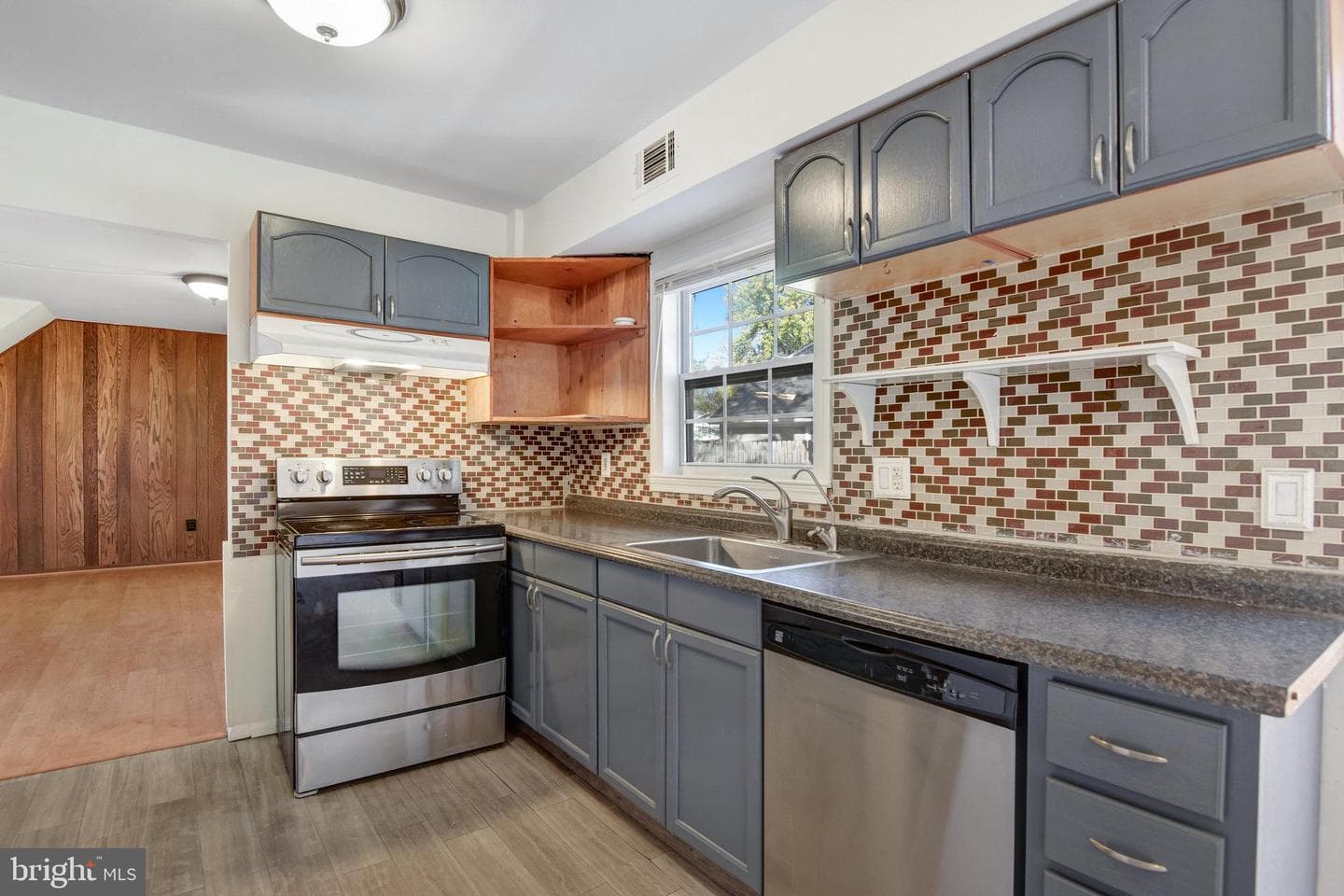 12801 Point Pleasant Drive photo 17