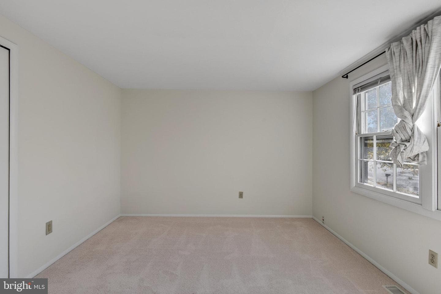 12801 Point Pleasant Drive photo 29
