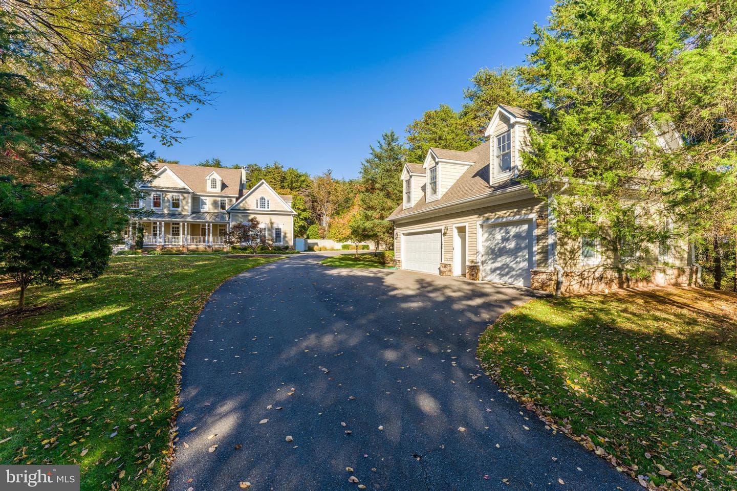 615 Kentland Drive photo 3