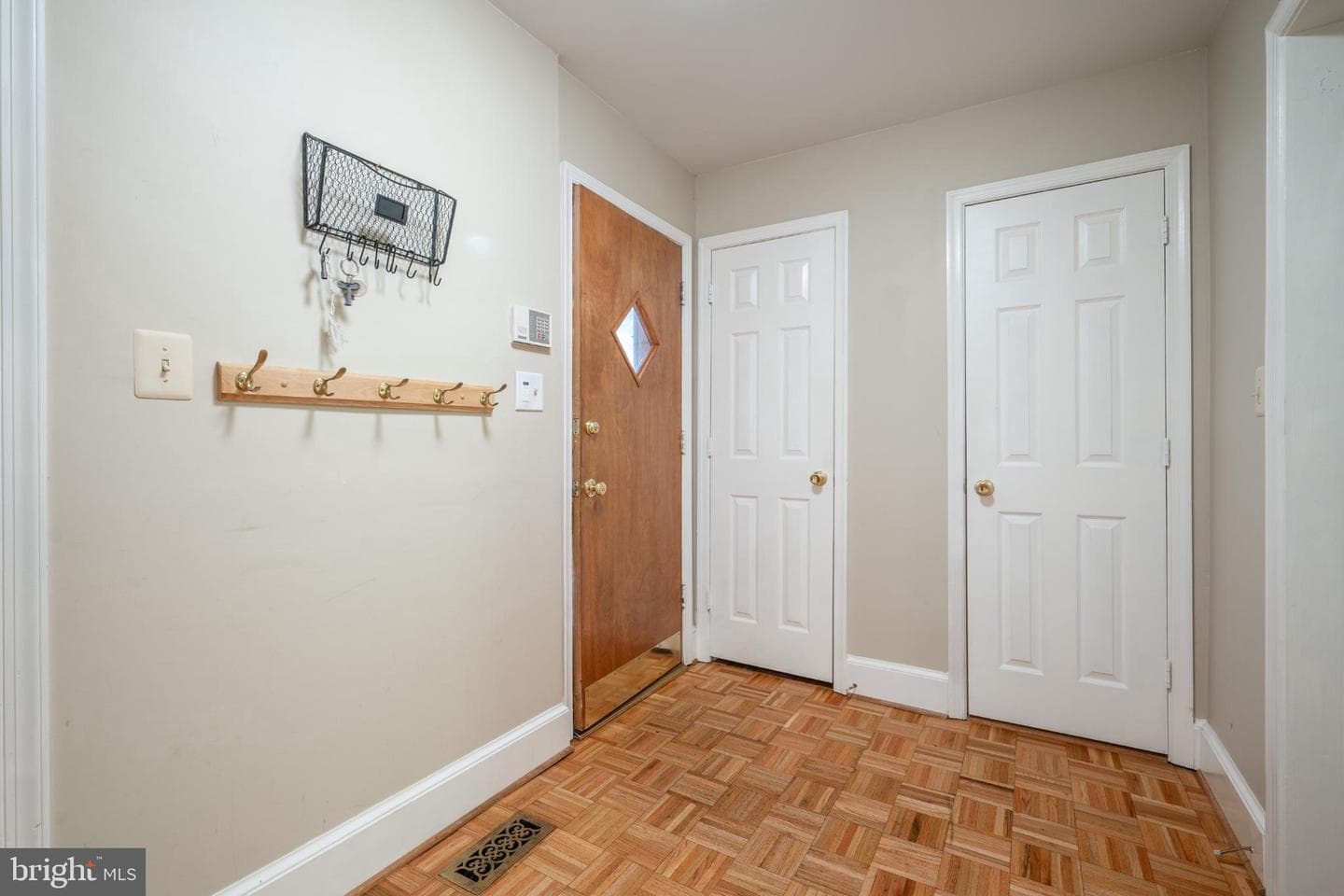 6329 Nicholson Street photo 37