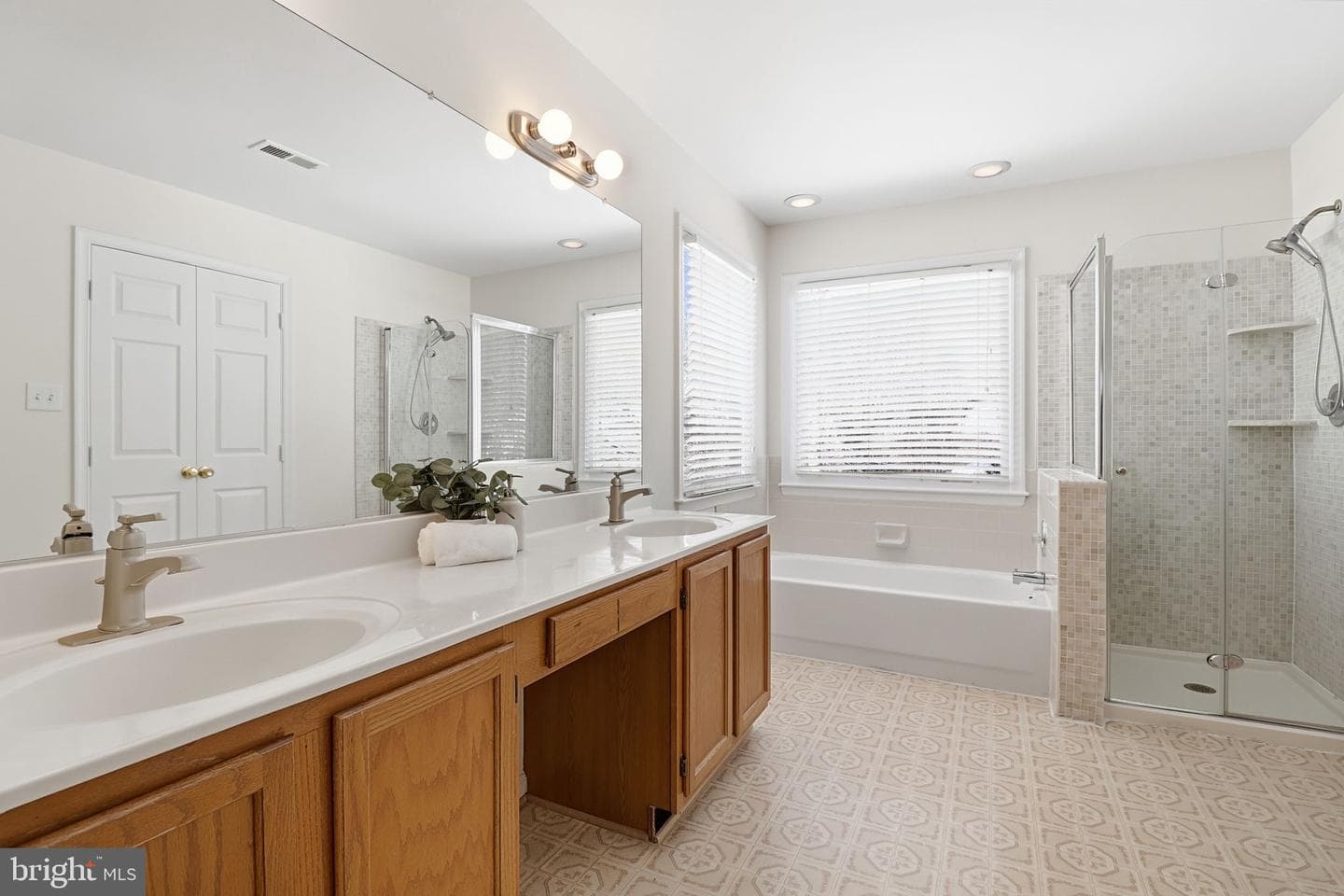 13566 Cobra Drive photo 17