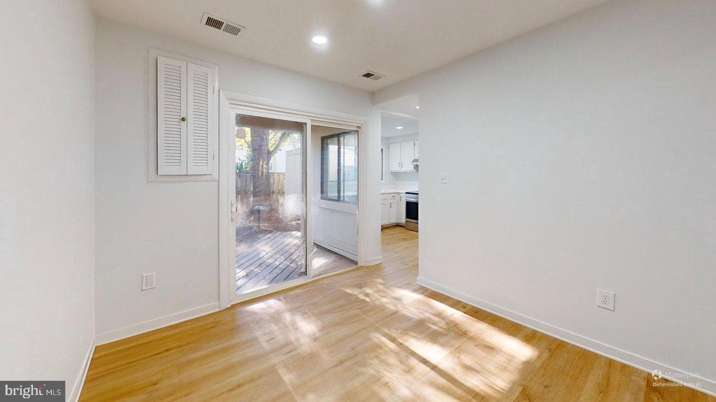 13366 Hungerford Place photo 20