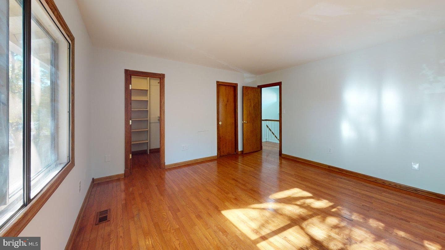 13366 Hungerford Place photo 25