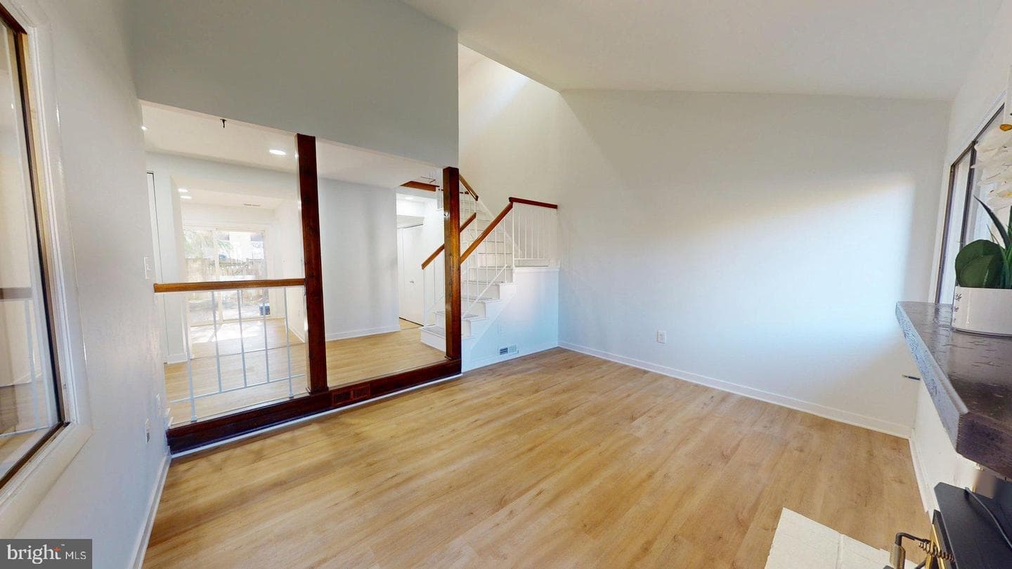 13366 Hungerford Place photo 3