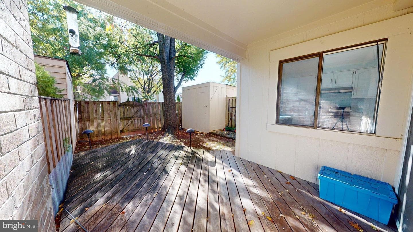 13366 Hungerford Place photo 35