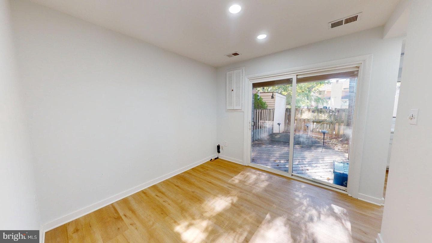 13366 Hungerford Place photo 9