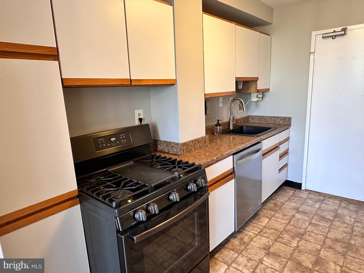 6641 Wakefield Drive #616 photo 9