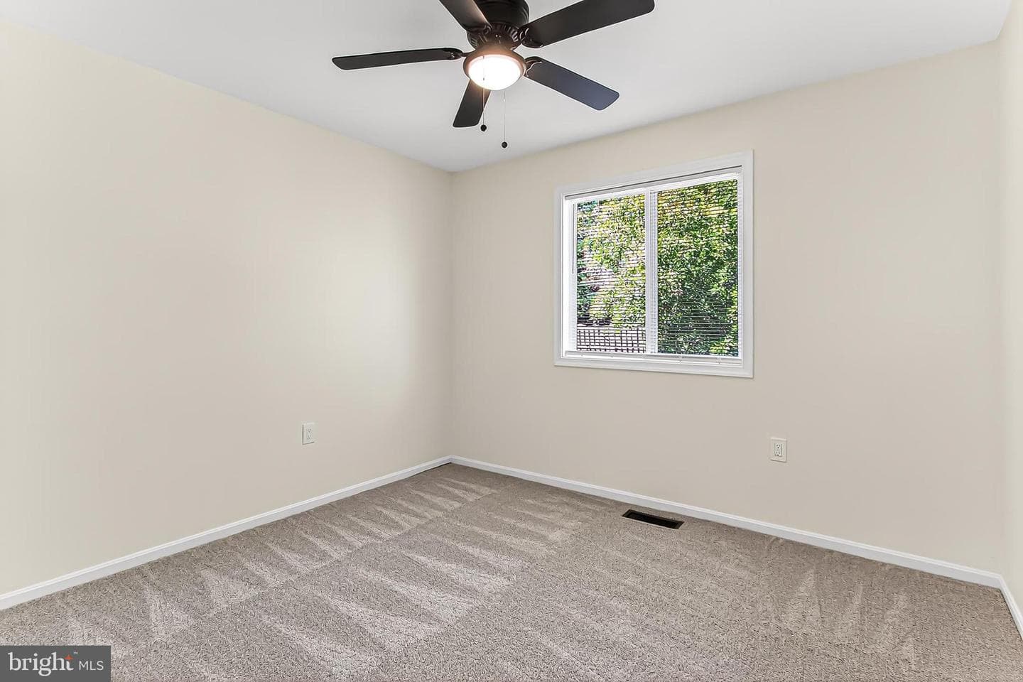 5848 Kara Place photo 27