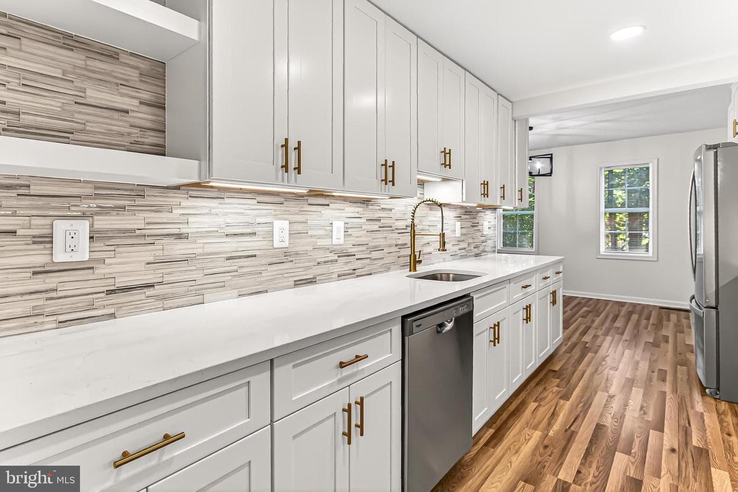 5848 Kara Place photo 4