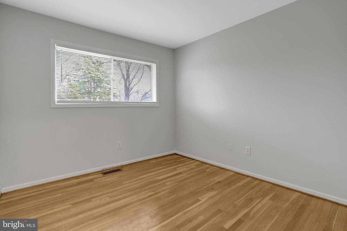 6009 Jennings Lane photo 32