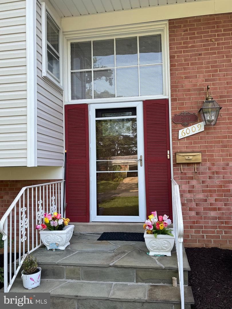 6009 Jennings Lane photo 4