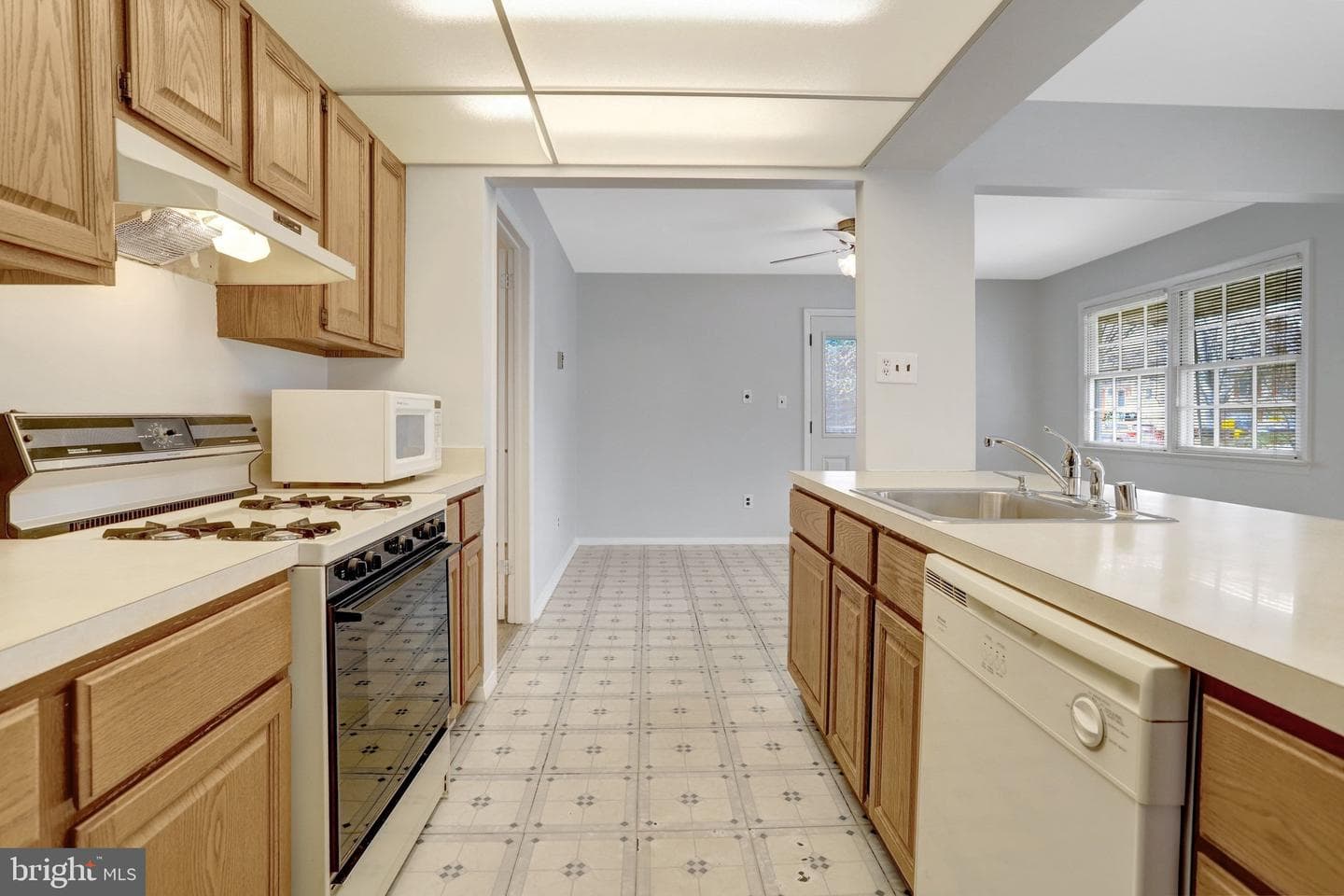 6009 Jennings Lane photo 62