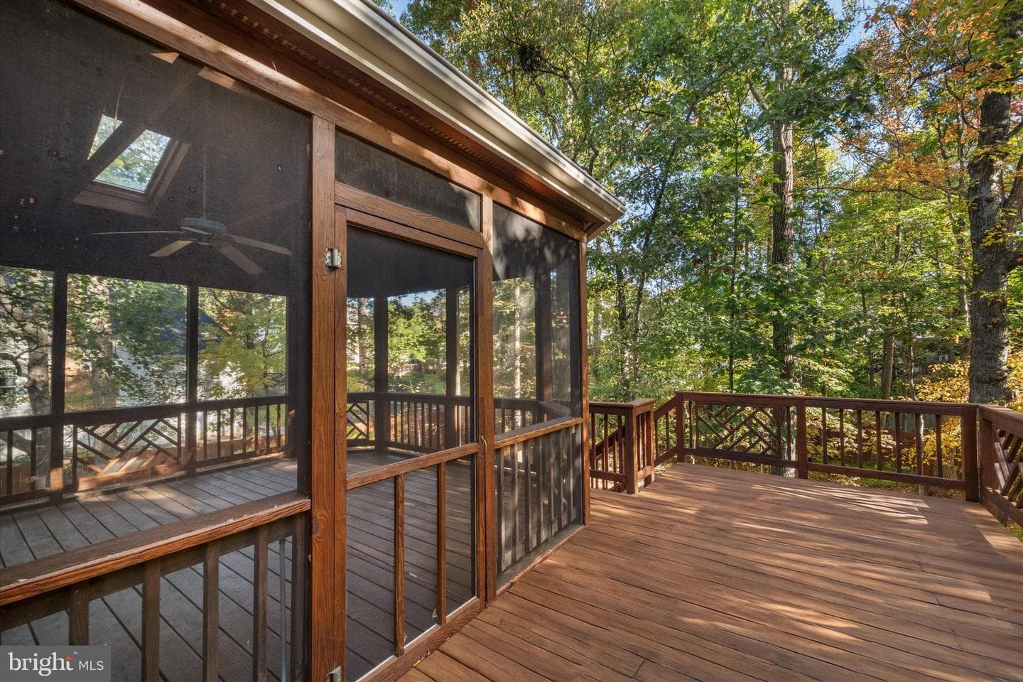 5495 Rockpointe Drive photo 25