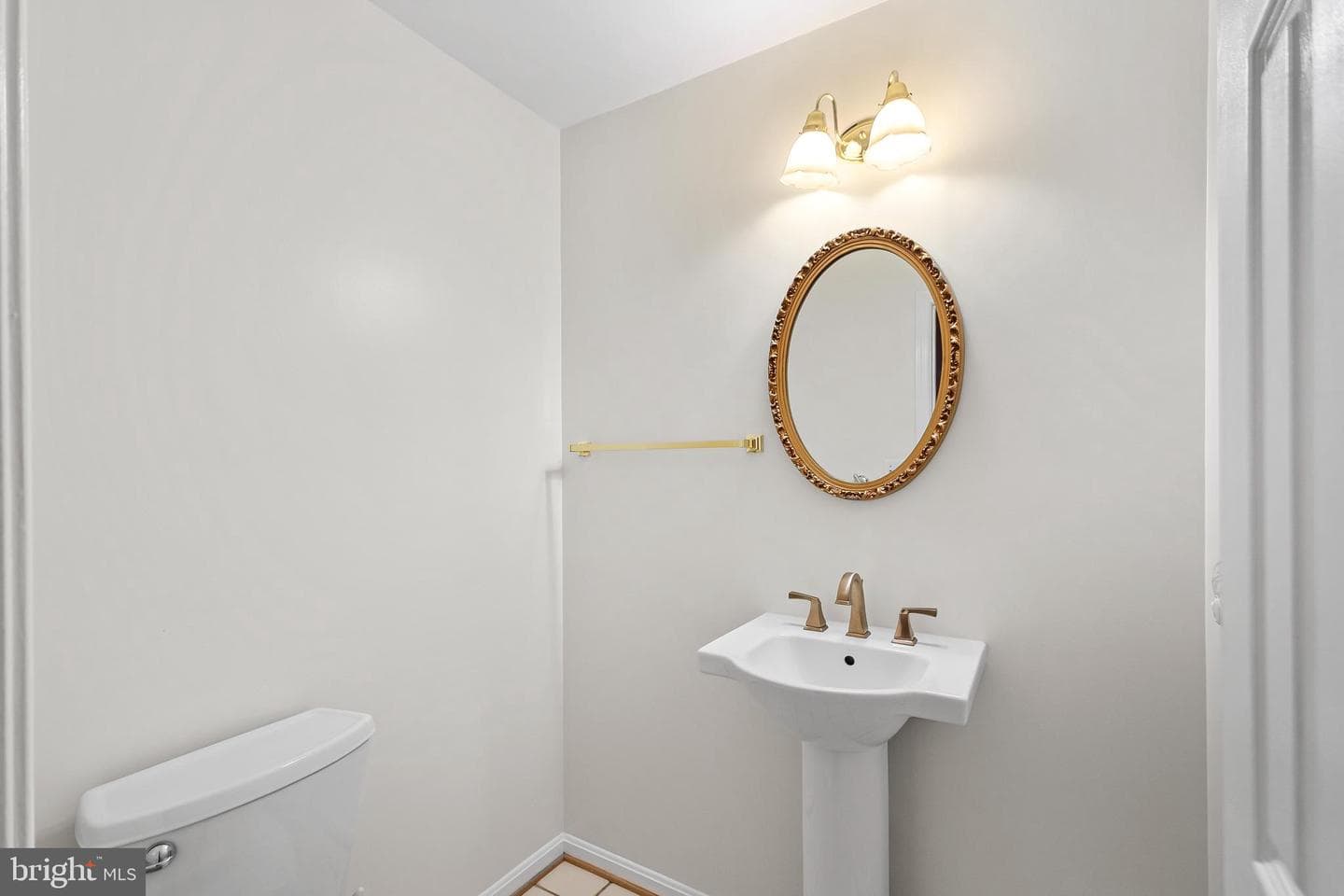 8019 Tanworth Court photo 12