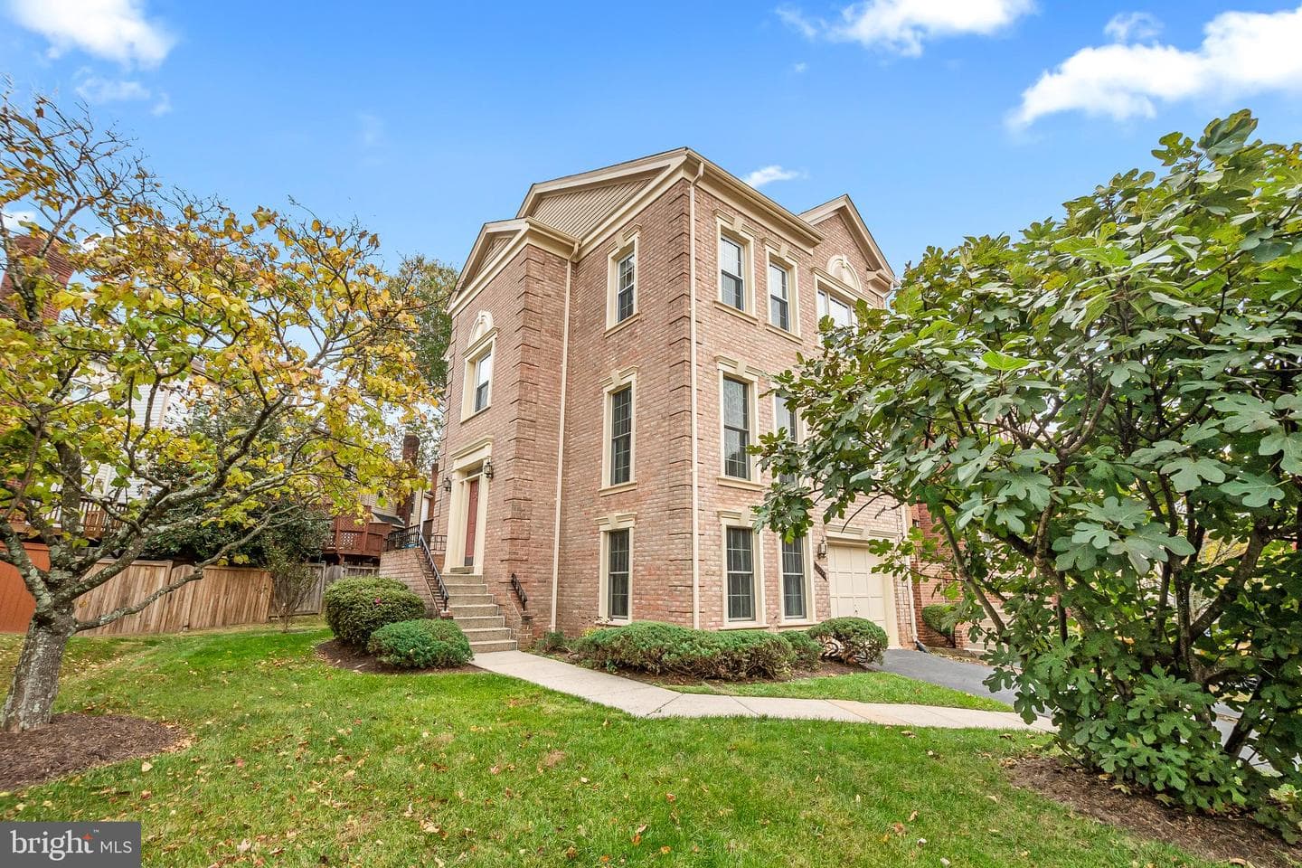 8019 Tanworth Court photo 2