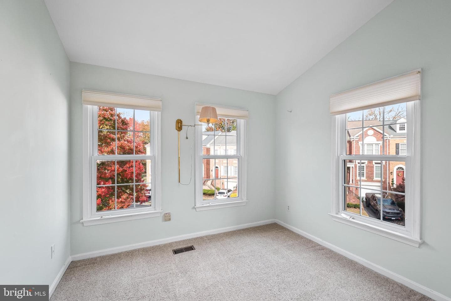 8019 Tanworth Court photo 22