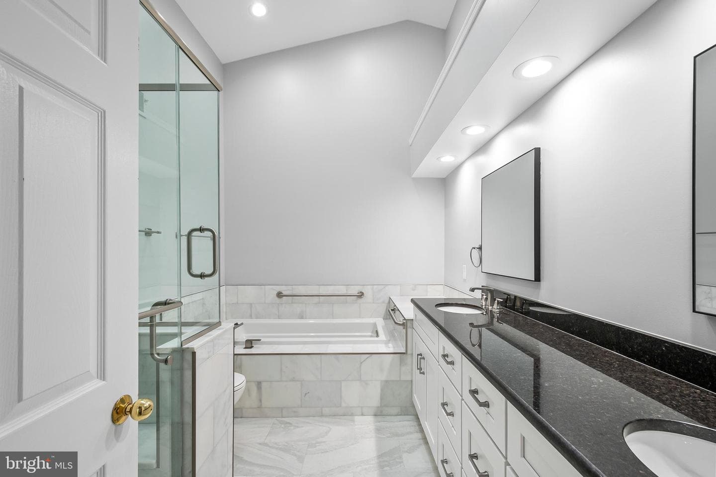 8019 Tanworth Court photo 29