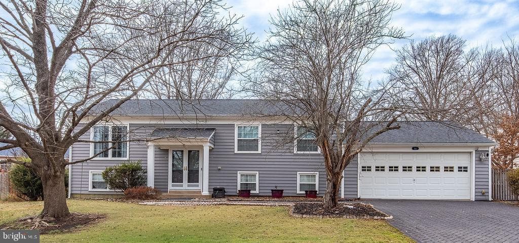 811 Fall Place