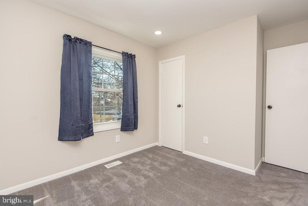 811 Fall Place photo 23