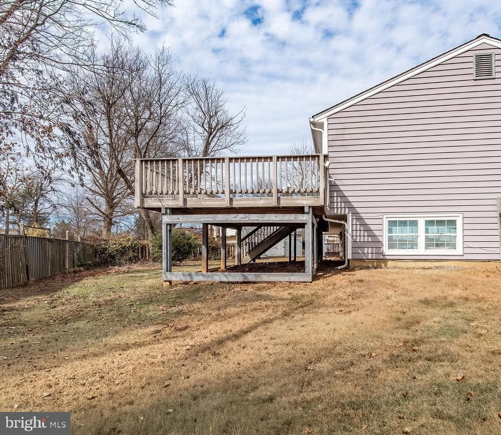 811 Fall Place photo 34