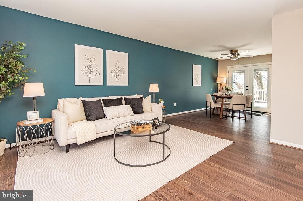 811 Fall Place photo 4