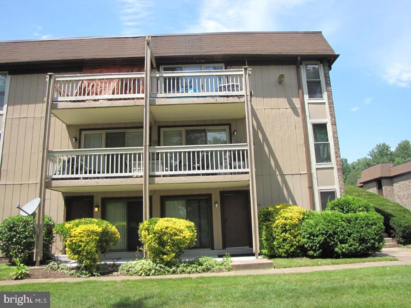 5809 Royal Ridge Drive #i photo 1