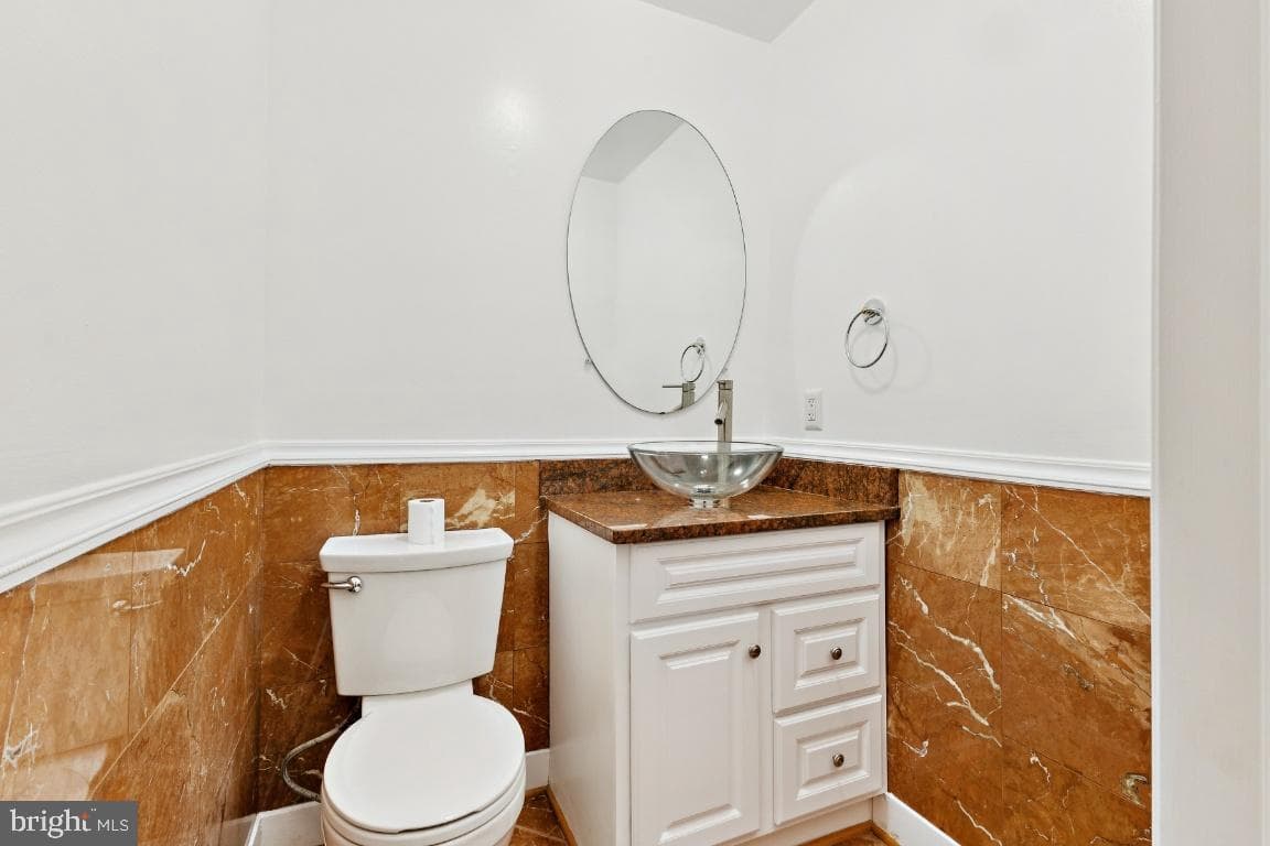 2724 Berryland Drive photo 15
