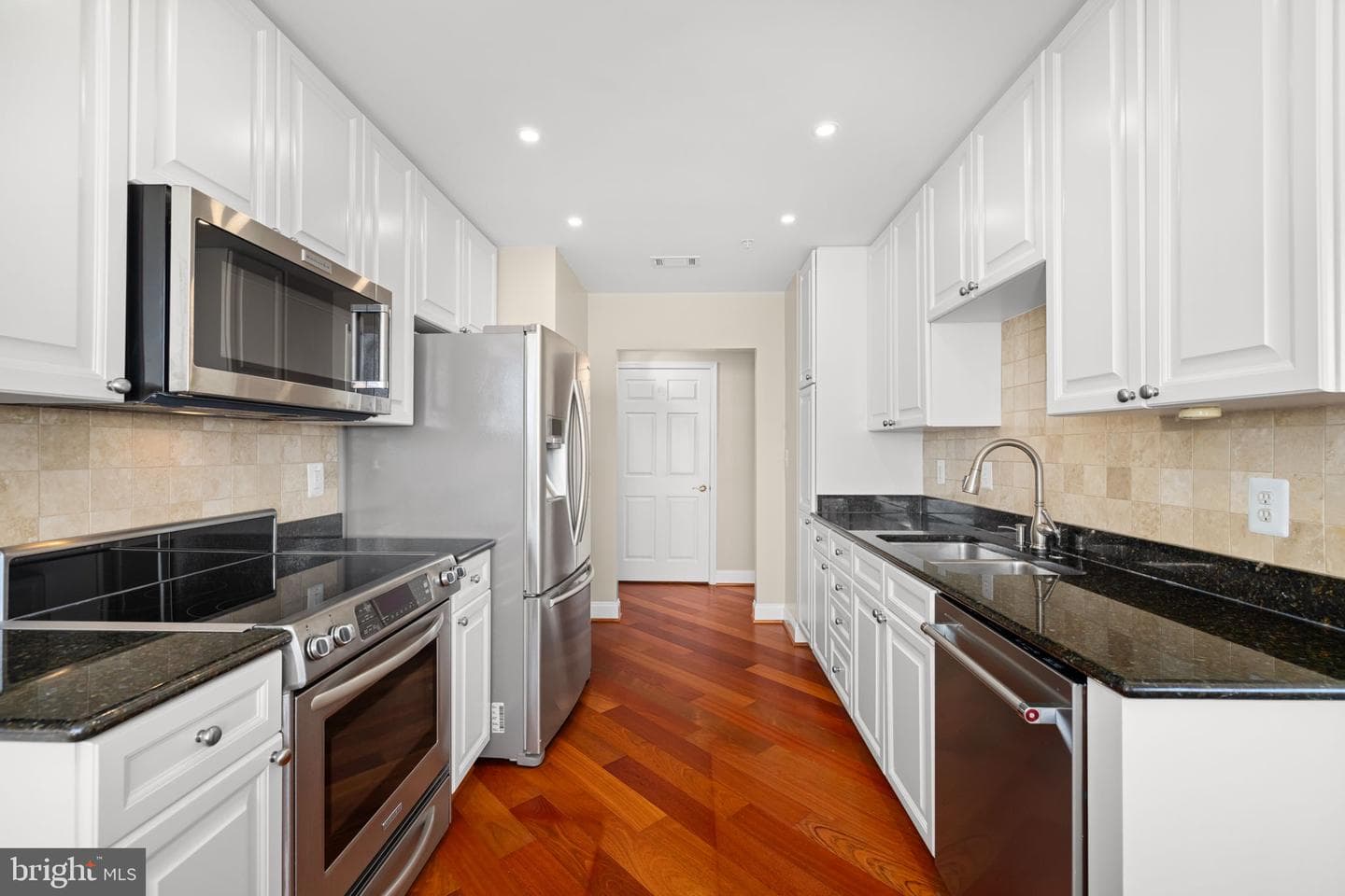 11776 Stratford House Place #907 photo 13