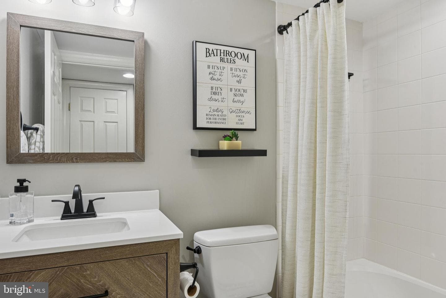 8408 Chaucer House Court photo 24