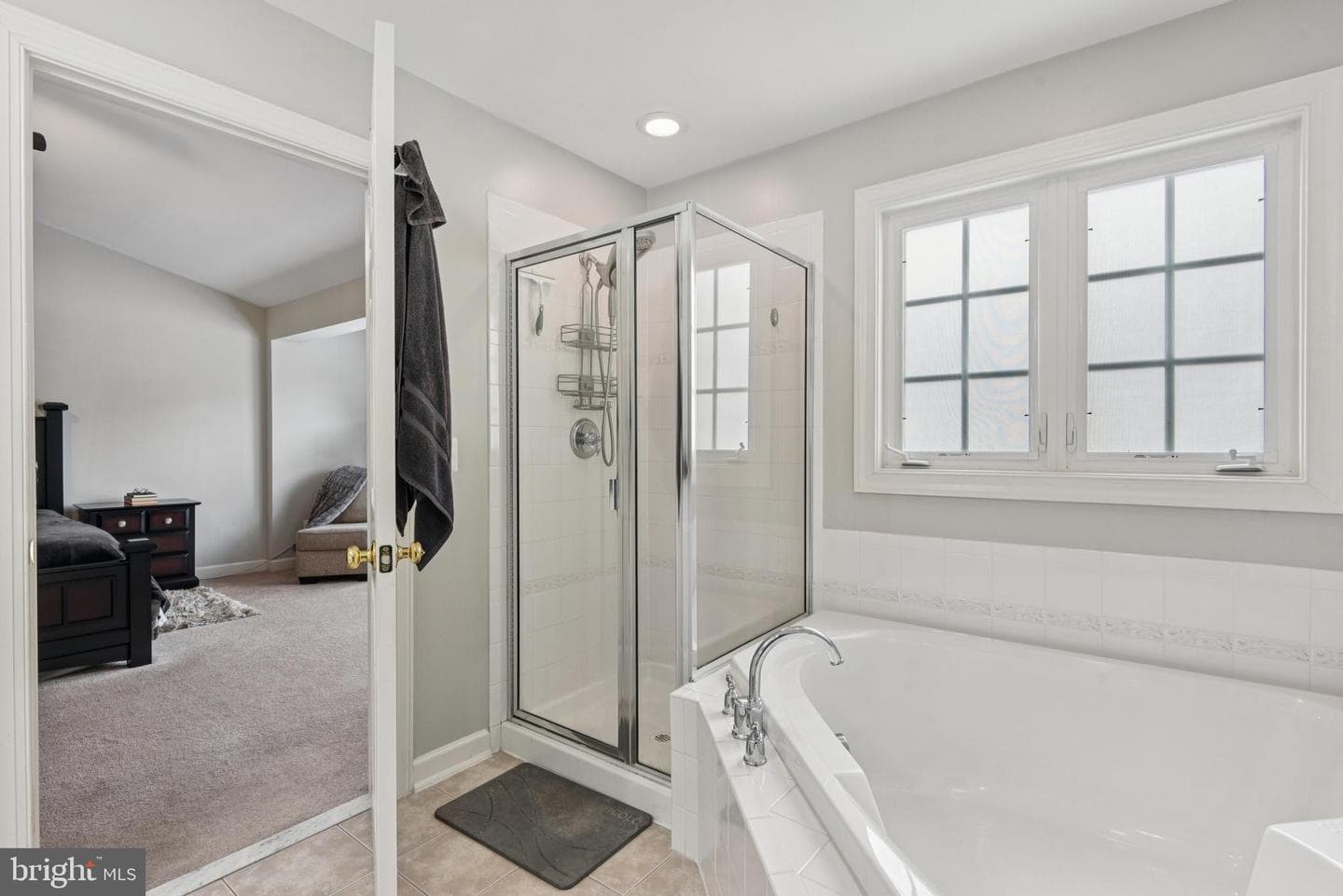 8408 Chaucer House Court photo 38