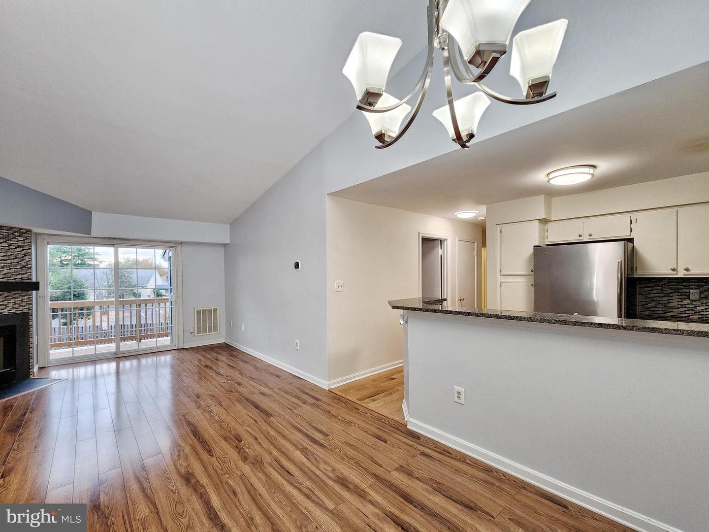 6923 Victoria Drive #k photo 3