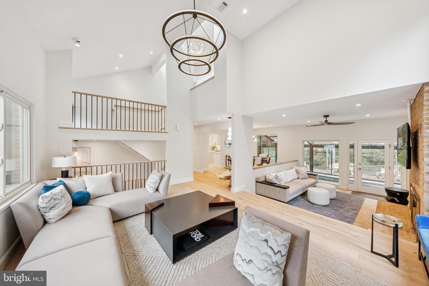 11000 Oakton Woods Way photo 15