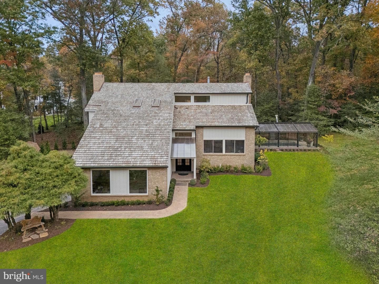 11000 Oakton Woods Way photo 2