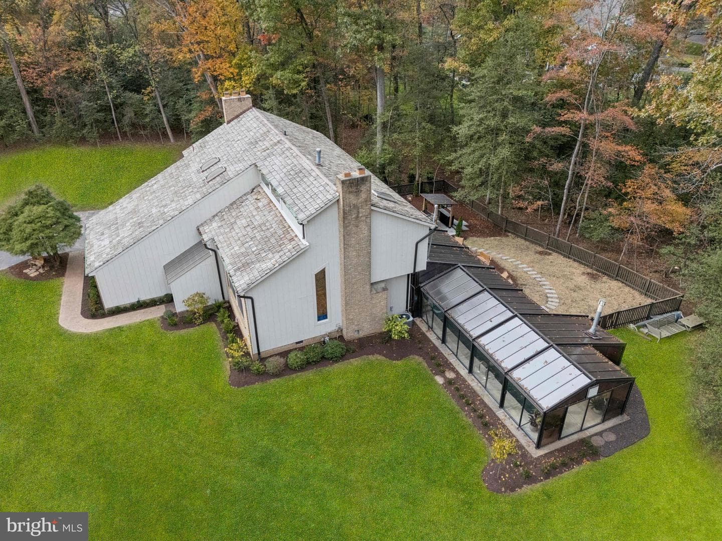 11000 Oakton Woods Way photo 7