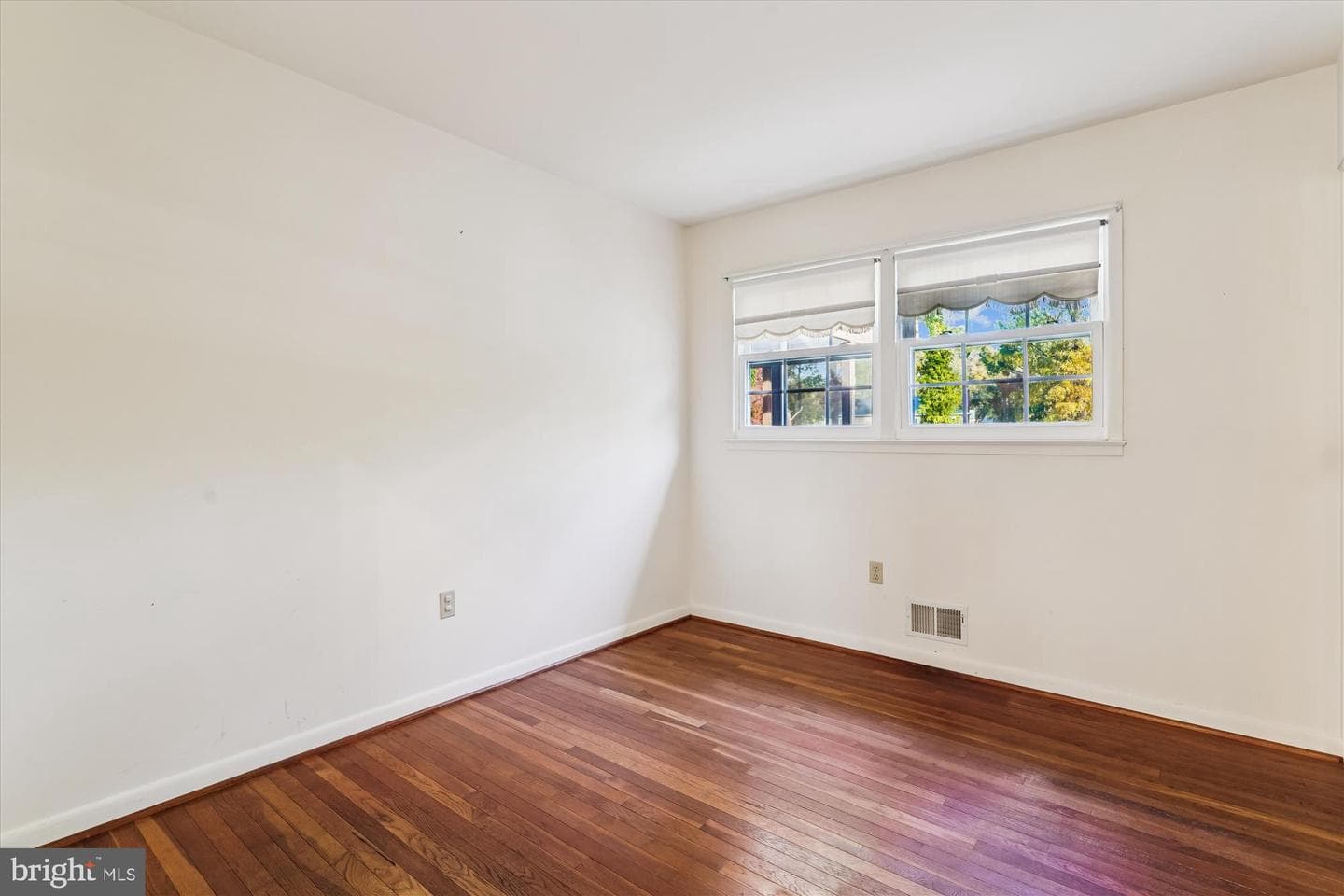 4300 Fielding Street photo 30