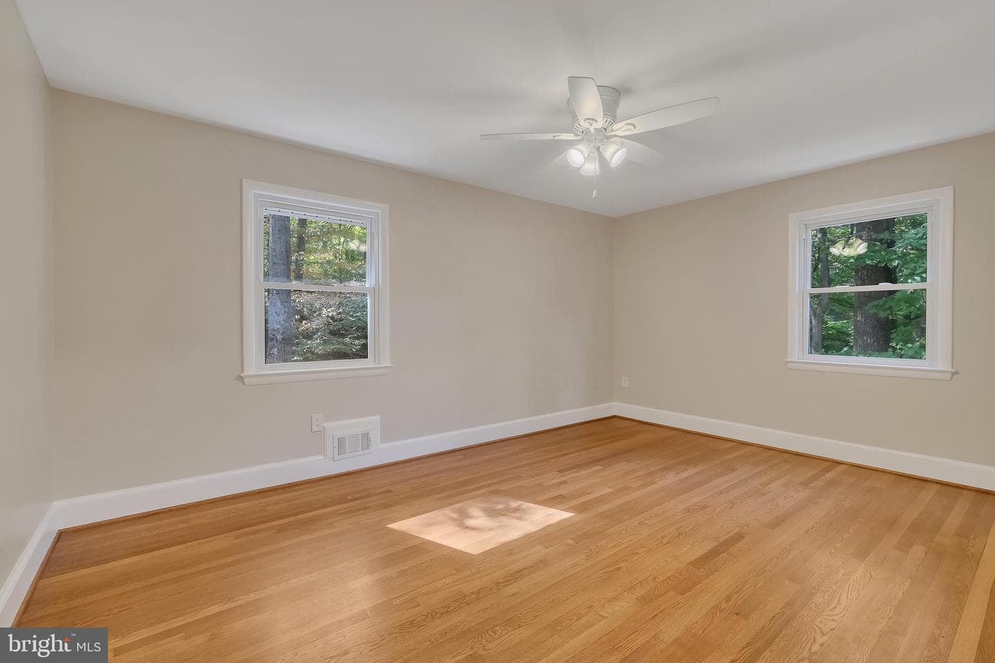 6829 Cherry Lane photo 21
