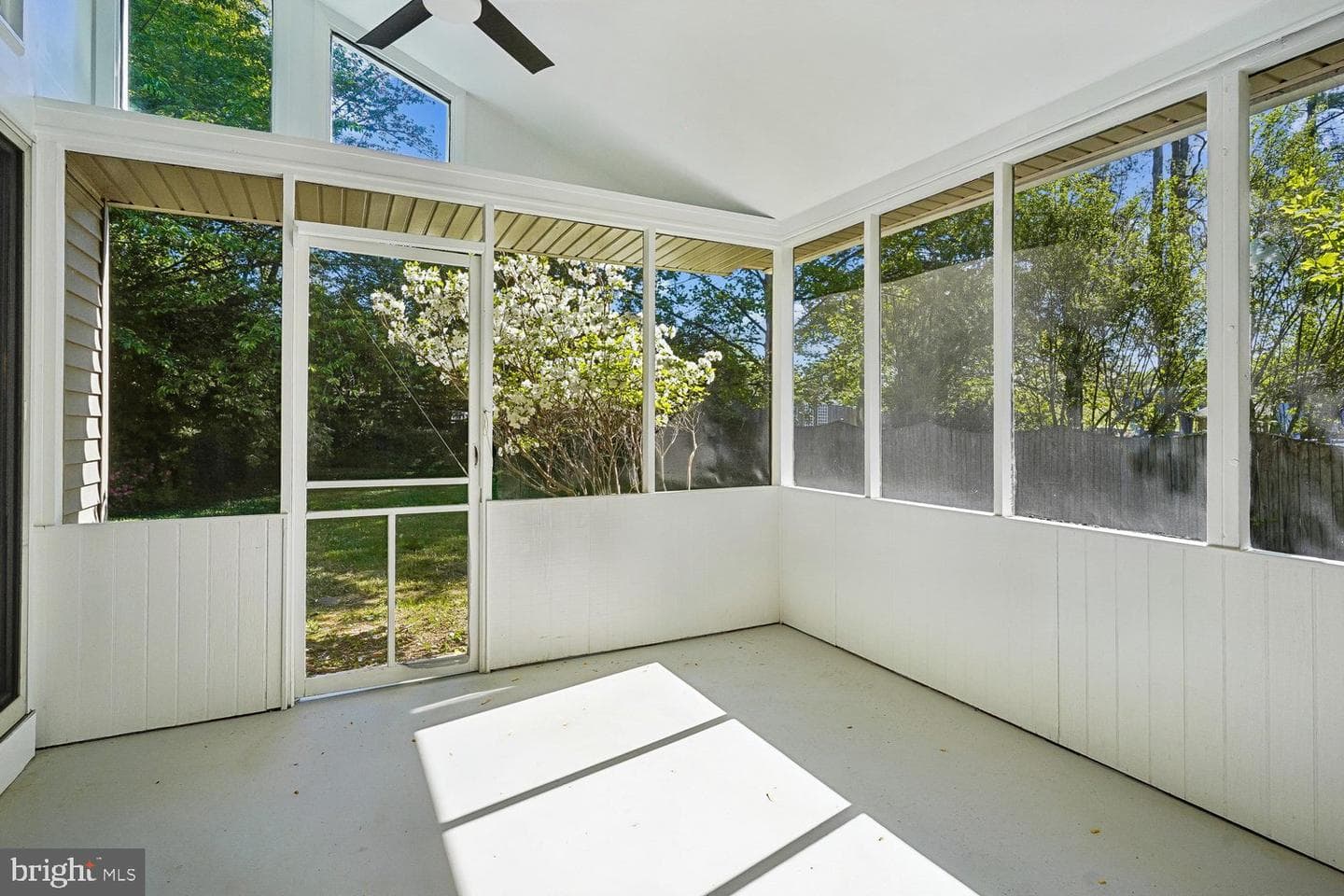 10710 Almond Street photo 14