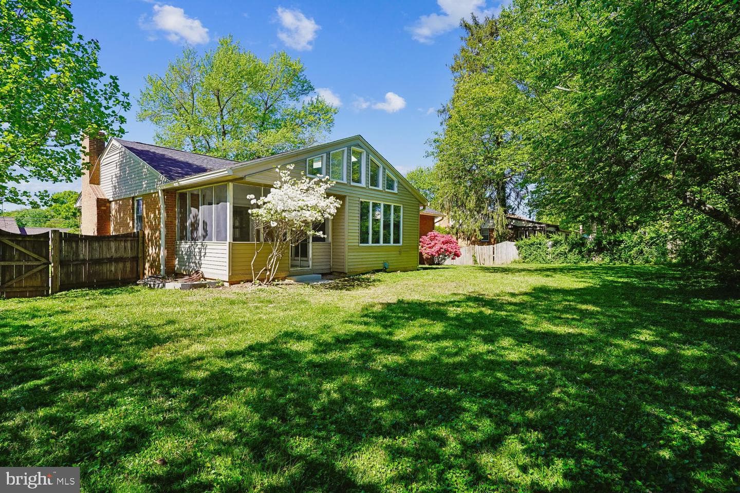10710 Almond Street photo 30