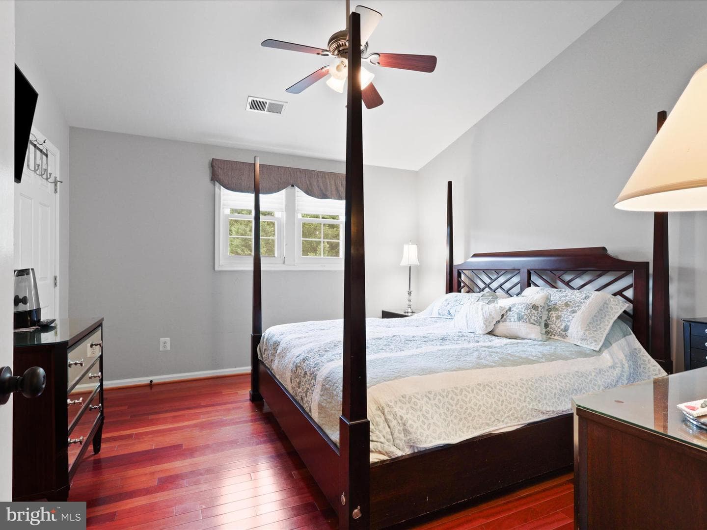 7755 Effingham Square photo 17