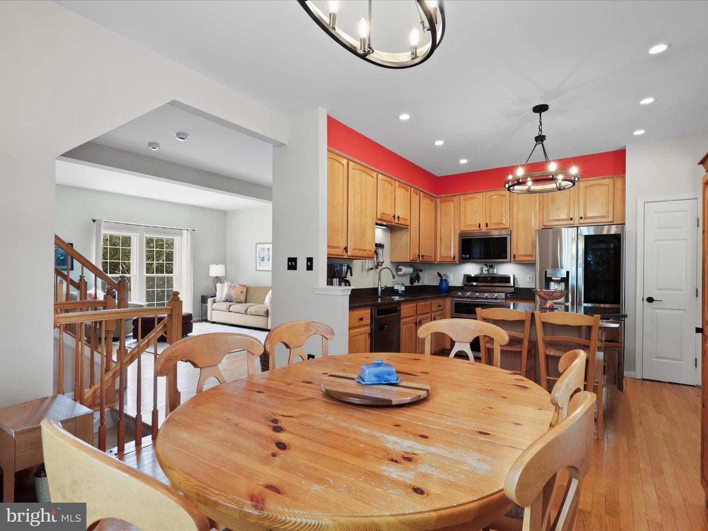 7755 Effingham Square photo 8