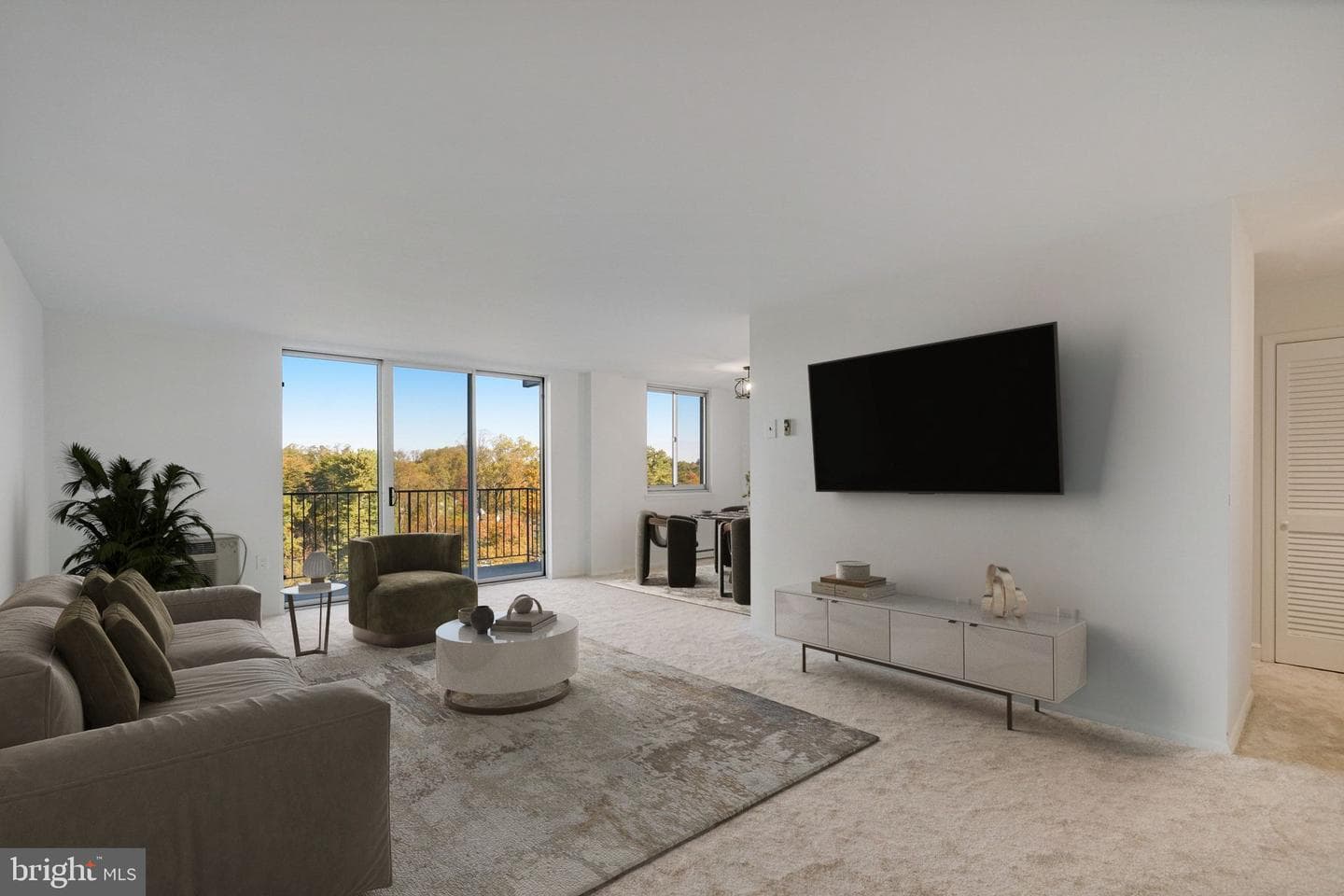 3245 Rio Drive #901
